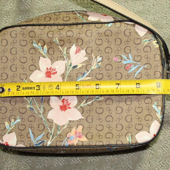 Guess Small Rectangular Floral Crossbody Purse - Picture 12 of 12